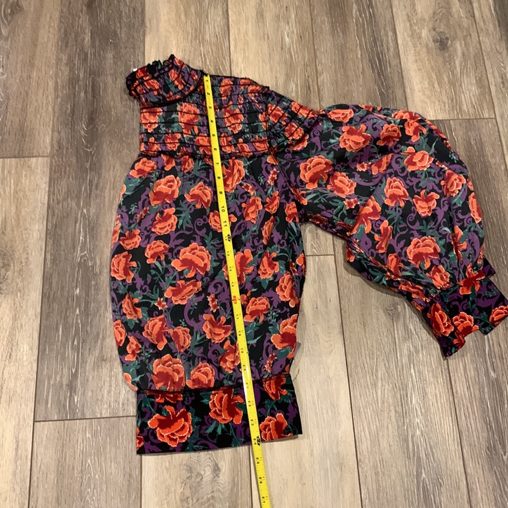LMT: Calligraphie Floral Balloon Sleeve Top - Picture 14 of 16
